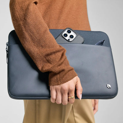 Incase A.R.C. Sleeve for 14-inch Laptop