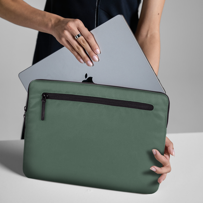 Incase Compact Sleeve 14-inch Laptop